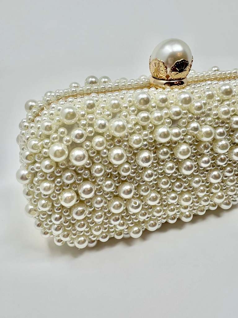Pearl Dream Clutch